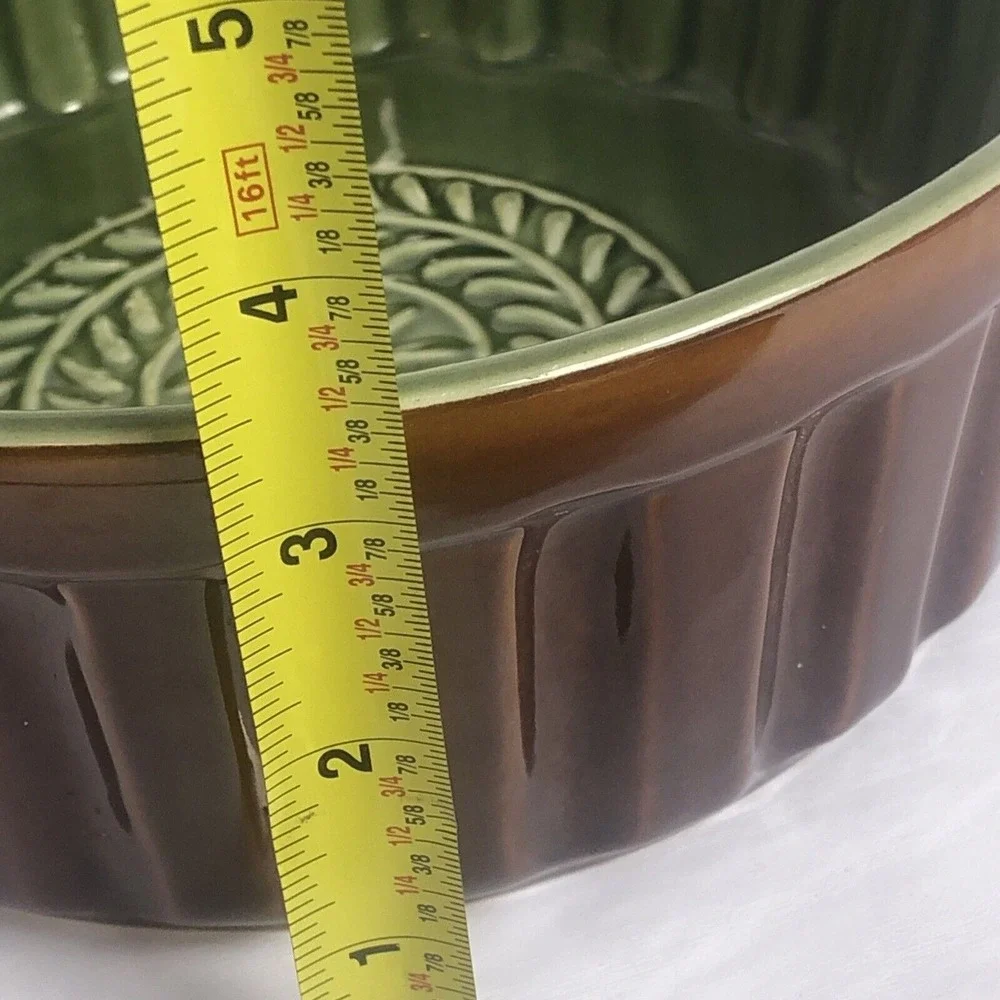 Savinio Designs Covered Casserole Dish Stoneware Handle Lid Brown Green 9